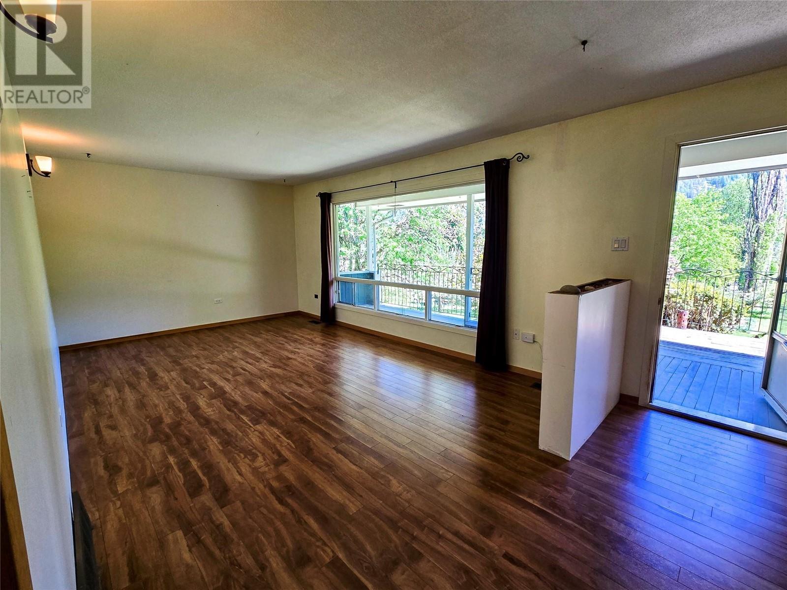 4078 3a Highway, Nelson, British Columbia  V1L 6N5 - Photo 10 - 10347662