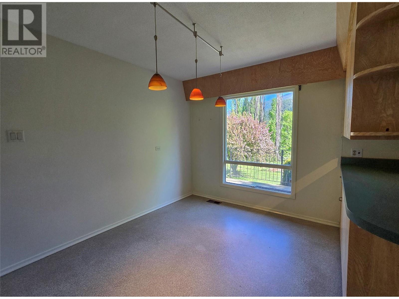 4078 3a Highway, Nelson, British Columbia  V1L 6N5 - Photo 7 - 10347662