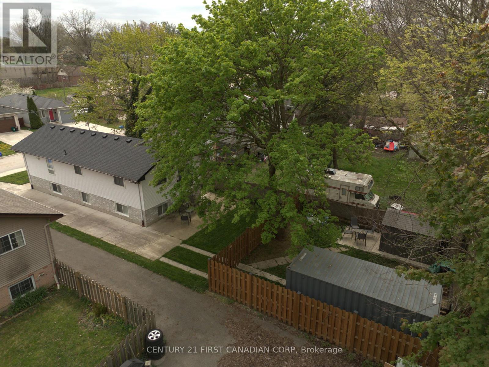 Photo 6 of 34 for 18 Watson Street
