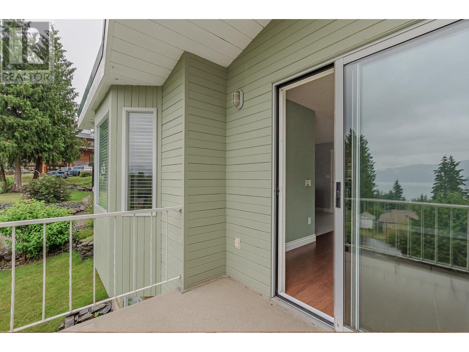 2332 Mnt Tuam Crescent, Sorrento, British Columbia  V0E 2W2 - Photo 27 - 10348060