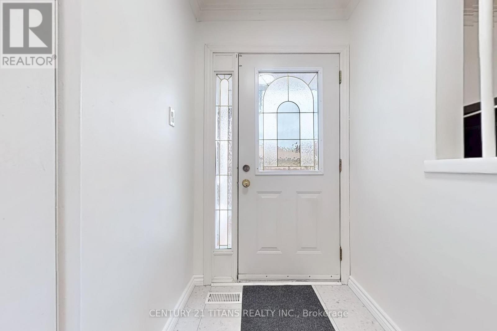 2335 Bostock Crescent, Mississauga, Ontario  L5J 3S8 - Photo 14 - W12151335