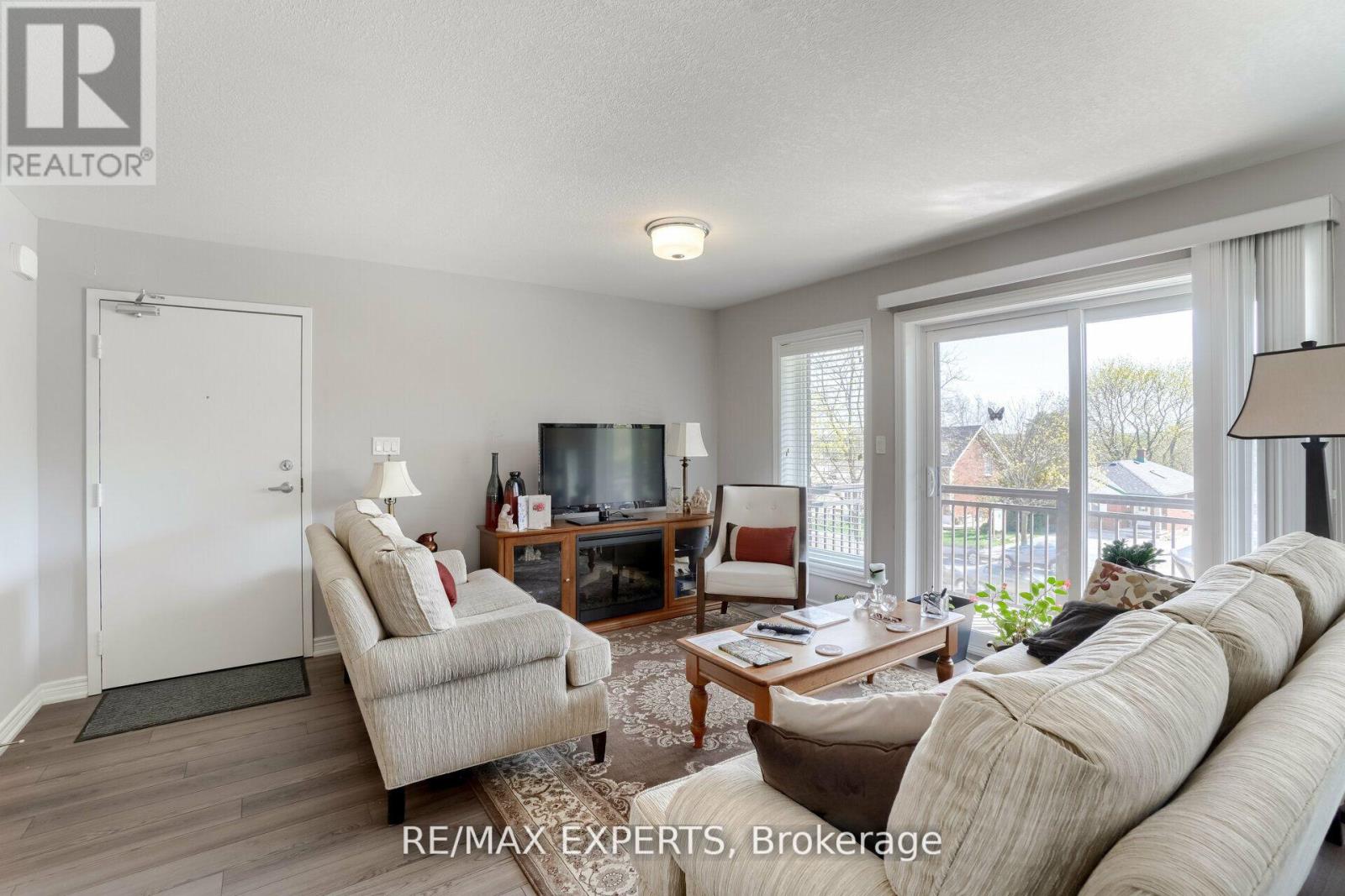 56 First Street, Orangeville, Ontario  L9W 2E4 - Photo 8 - W12151343
