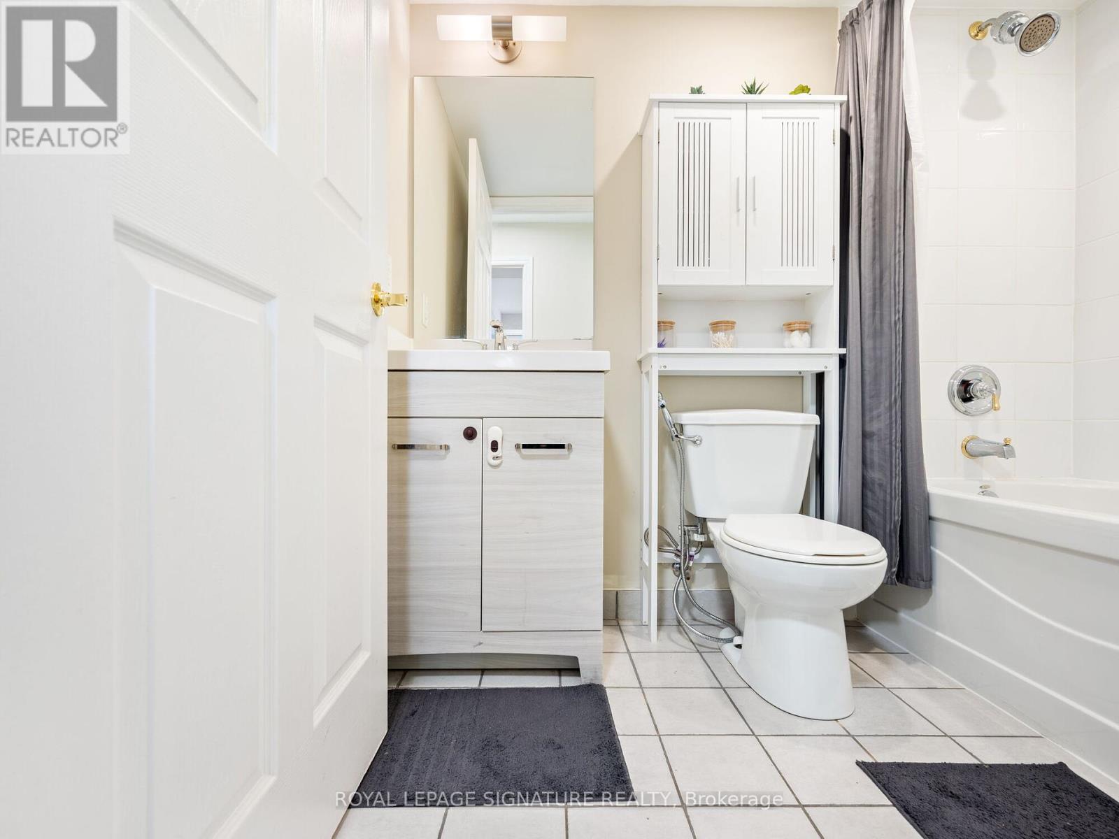 901 - 5 Michael Power Place, Toronto, Ontario  M9A 0A3 - Photo 21 - W12151351