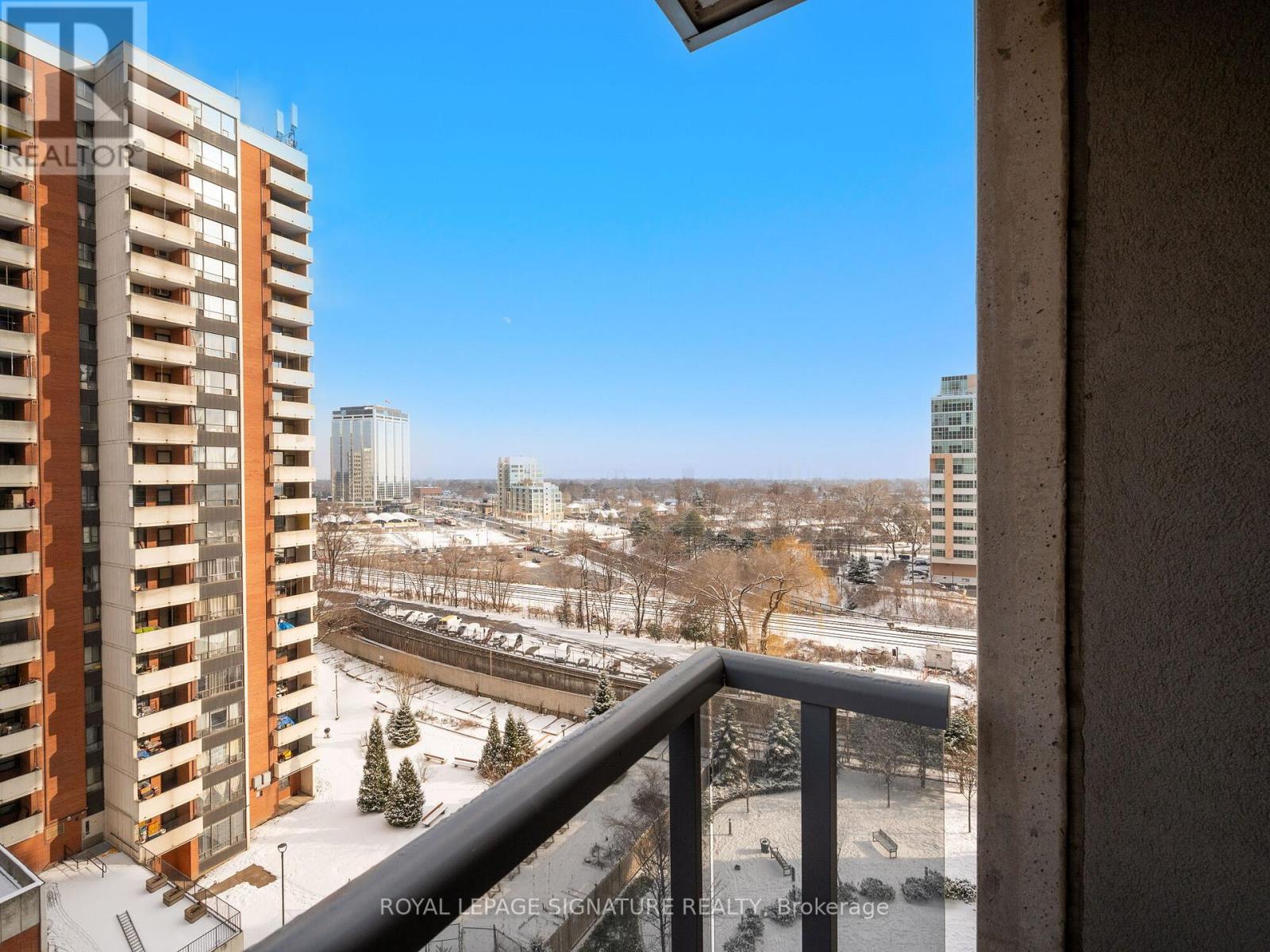 901 - 5 Michael Power Place, Toronto, Ontario  M9A 0A3 - Photo 29 - W12151351