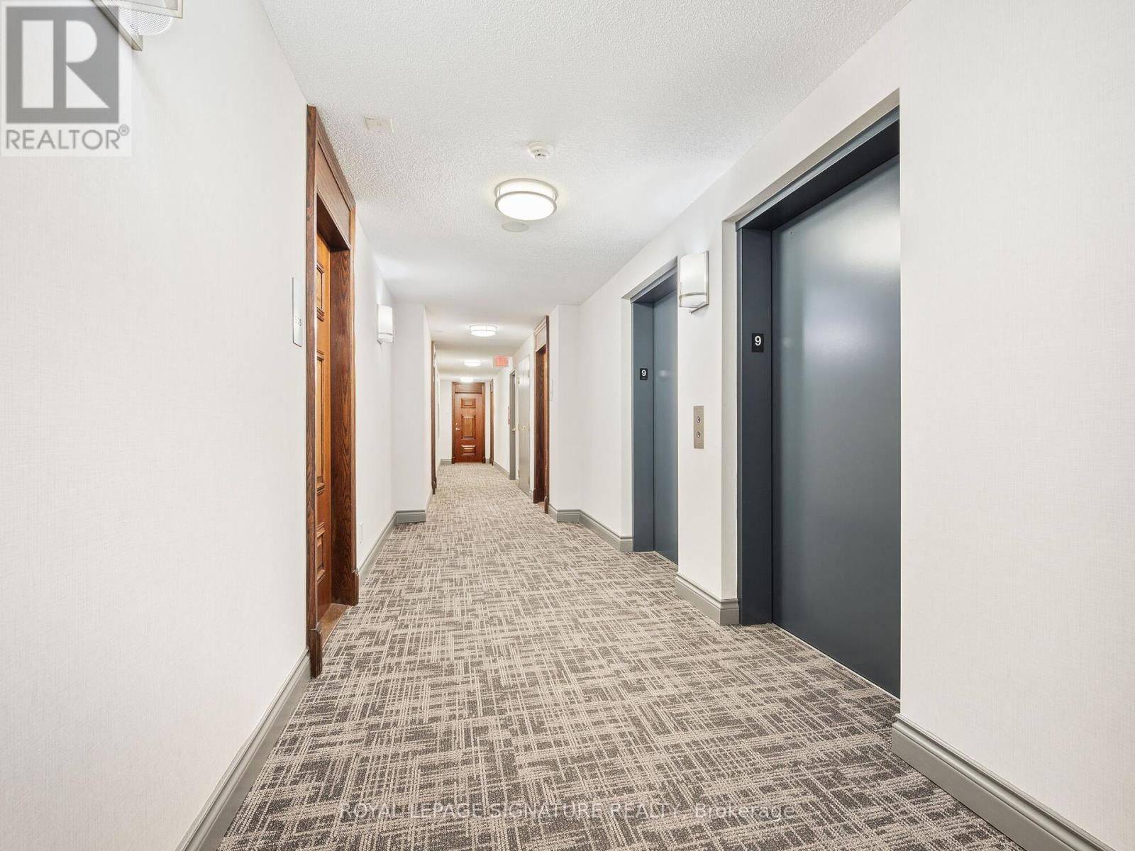 901 - 5 Michael Power Place, Toronto, Ontario  M9A 0A3 - Photo 5 - W12151351