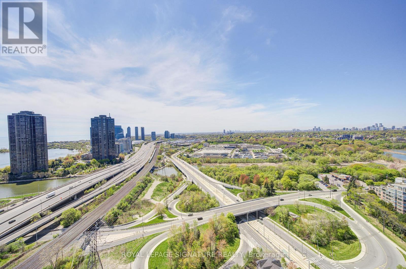 2710 - 105 The Queensway, Toronto, Ontario  M6S 5B5 - Photo 39 - W12151389