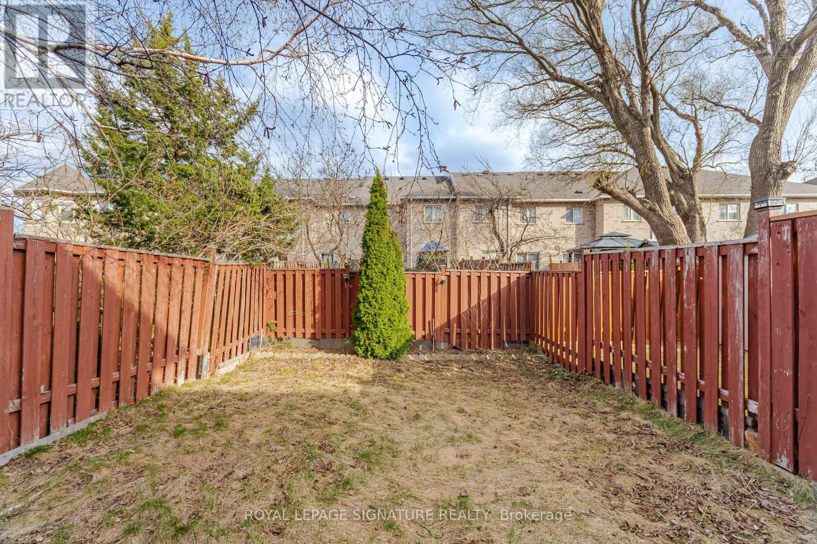 3927 Coachman Circle, Mississauga, Ontario  L5M 6R1 - Photo 37 - W12151395