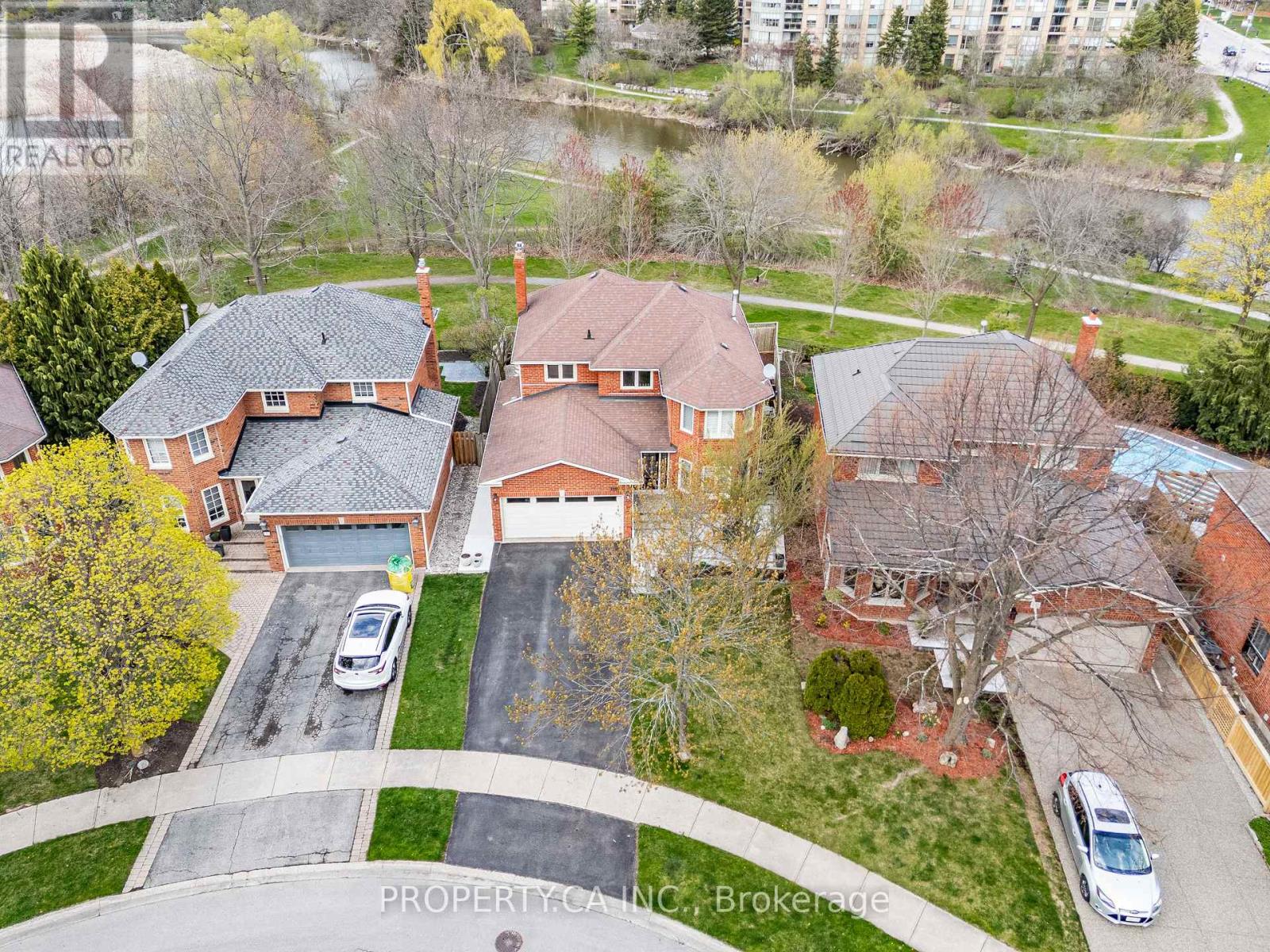 119 Triller Place, Oakville, Ontario  L6L 6J3 - Photo 1 - W12151413
