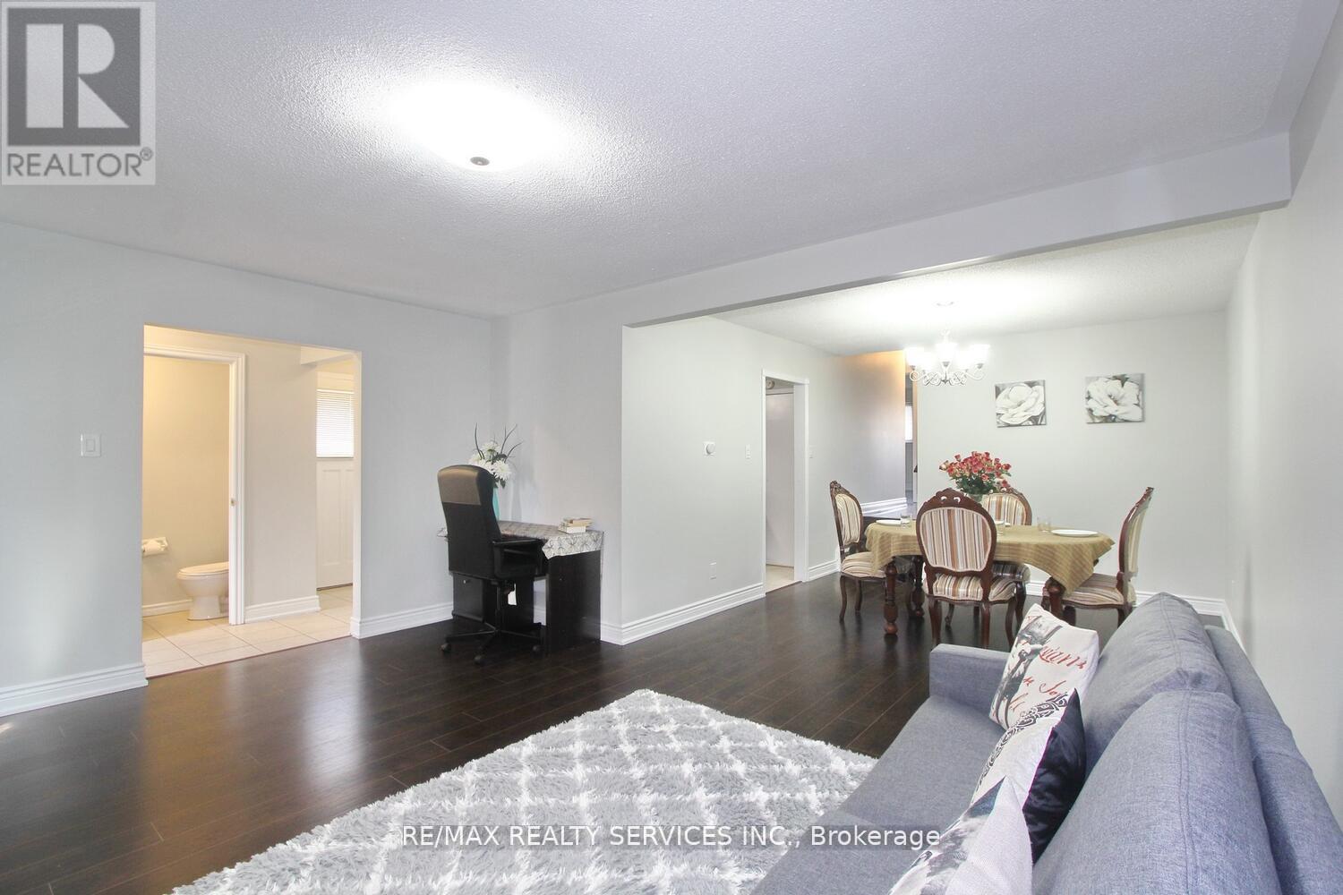 185 Earnscliffe Circle E, Brampton, Ontario  L6T 2B6 - Photo 17 - W12151469