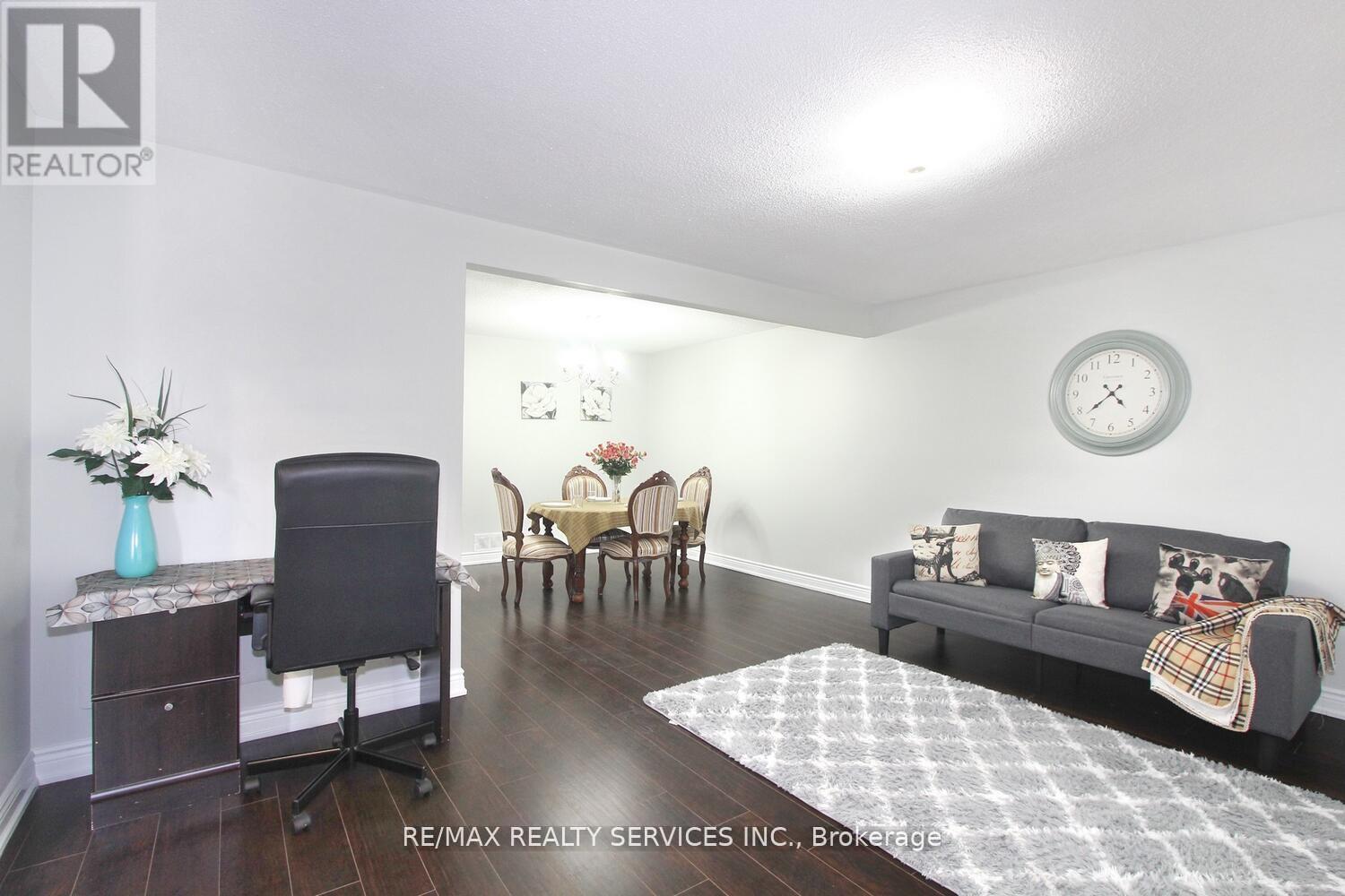 185 Earnscliffe Circle E, Brampton, Ontario  L6T 2B6 - Photo 19 - W12151469
