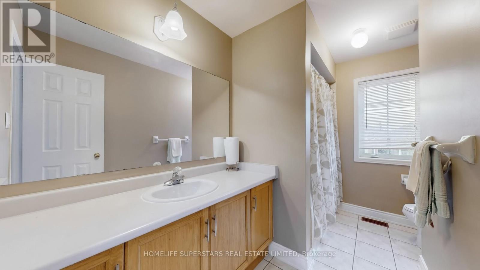 30 Hopecrest Place, Brampton (Sandringham-Wellington), Ontario  L6R 2T8 - Photo 34 - W12151471