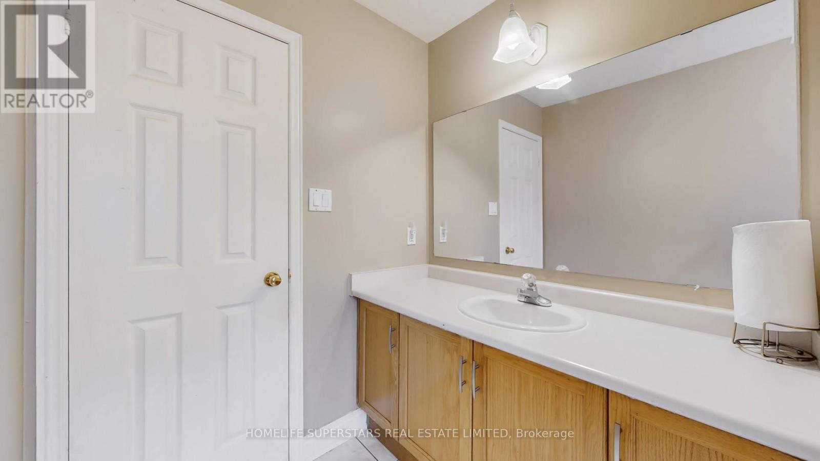 30 Hopecrest Place, Brampton (Sandringham-Wellington), Ontario  L6R 2T8 - Photo 35 - W12151471