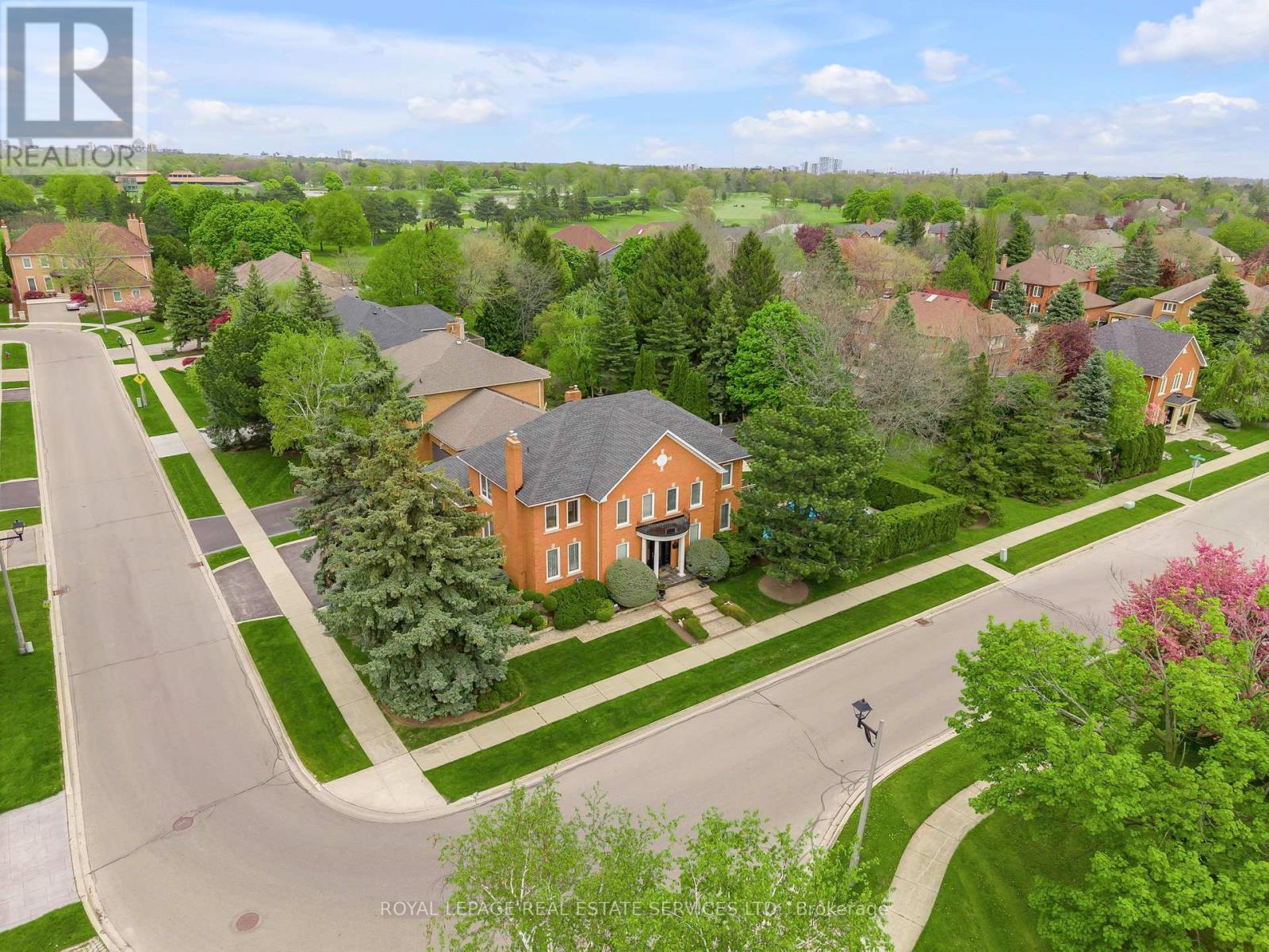 Property at 1401 THE LINKS DRIVE image 3