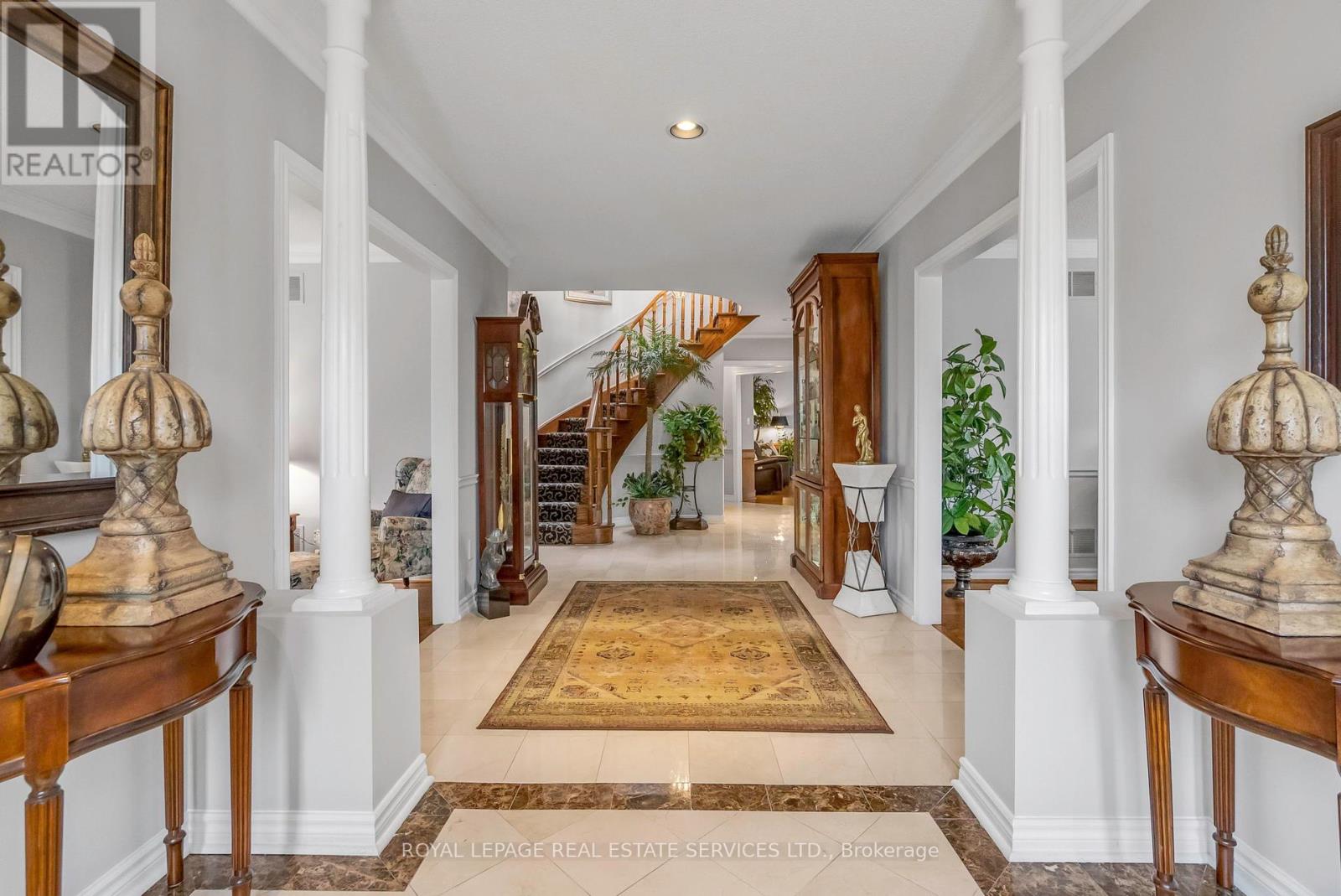 Property at 1401 THE LINKS DRIVE image 4
