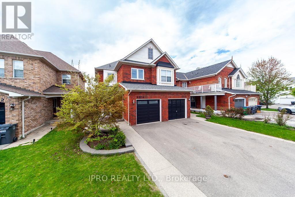 6936 Buttle Station Place, Mississauga (Meadowvale Village), Ontario  L5W 1B8 - Photo 2 - W12151504
