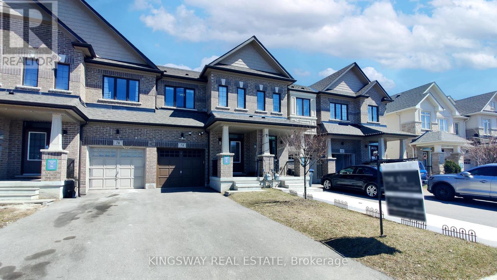 74 Doris Pawley Crescent, Caledon, Ontario  L7C 3M8 - Photo 2 - W12151507