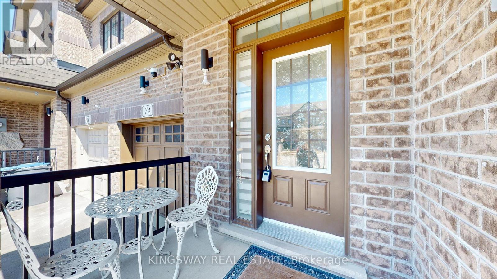 74 Doris Pawley Crescent, Caledon, Ontario  L7C 3M8 - Photo 3 - W12151507