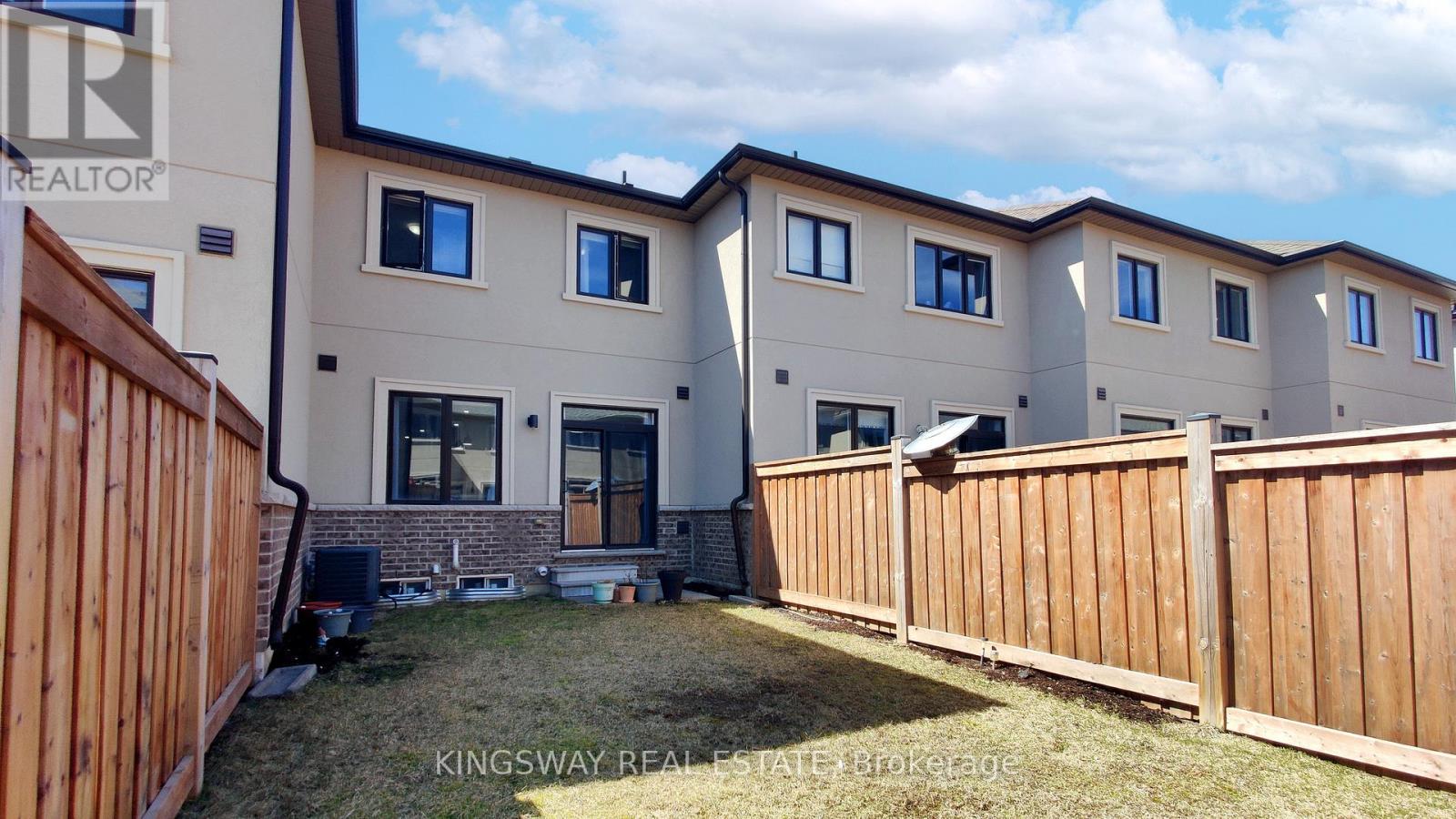 74 Doris Pawley Crescent, Caledon, Ontario  L7C 3M8 - Photo 31 - W12151507