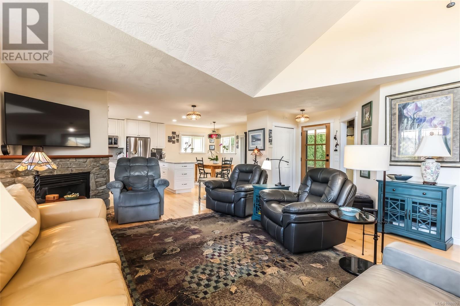 Property at 6000 Stonehaven Dr image 4