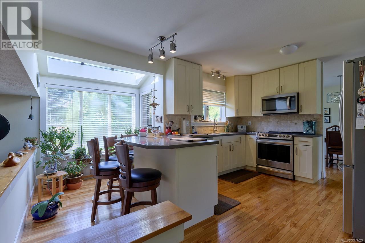 Property at 4850 Ocean Trail image 1