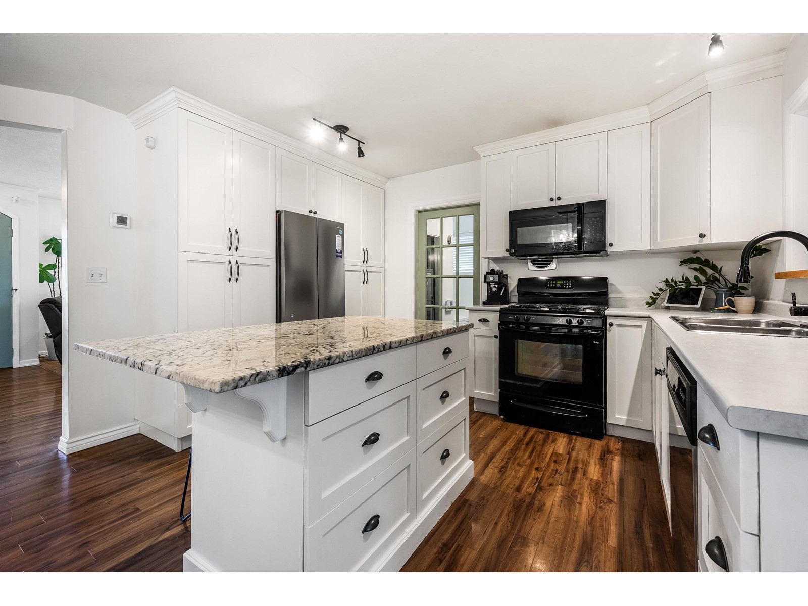 7194 Rochester Avenue, Sardis West Vedder, Chilliwack, British Columbia  V2R 2P3 - Photo 17 - R3003314