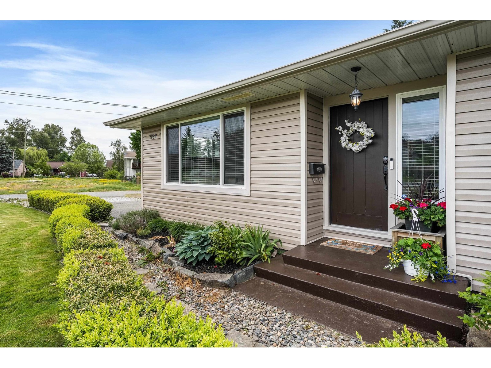 7194 Rochester Avenue, Sardis West Vedder, Chilliwack, British Columbia  V2R 2P3 - Photo 8 - R3003314
