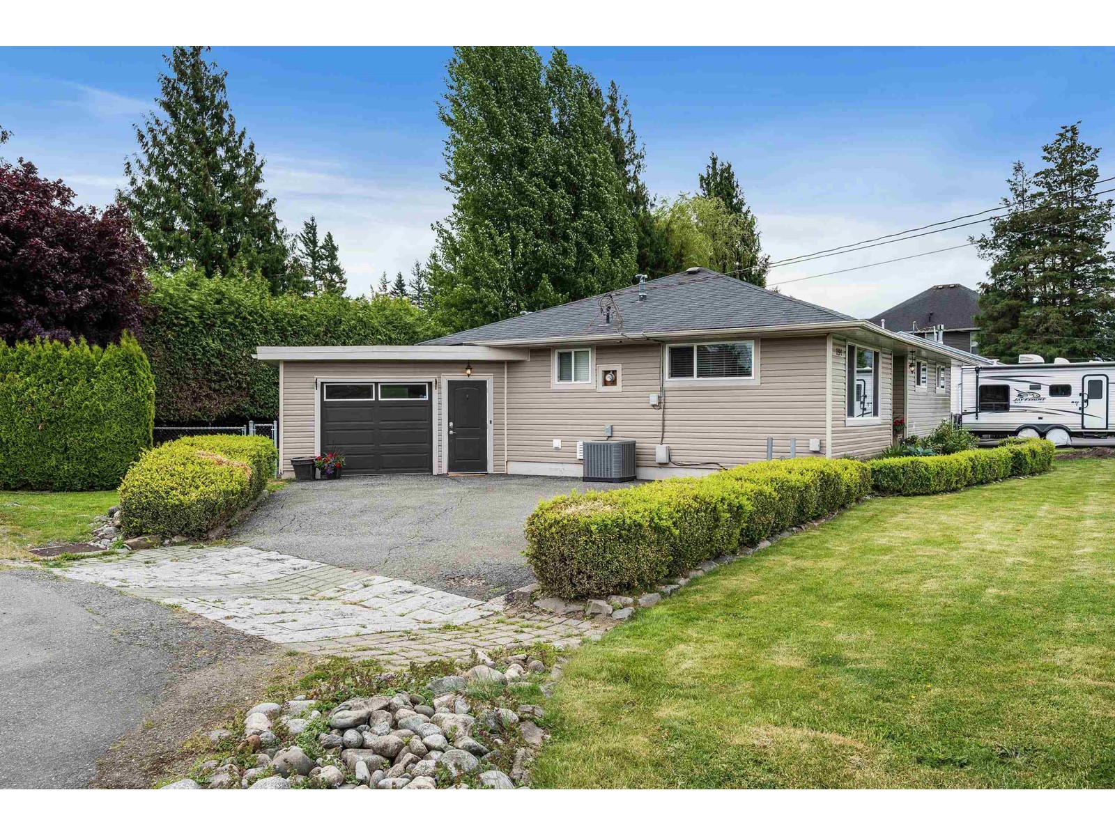 7194 Rochester Avenue, Sardis West Vedder, Chilliwack, British Columbia  V2R 2P3 - Photo 7 - R3003314