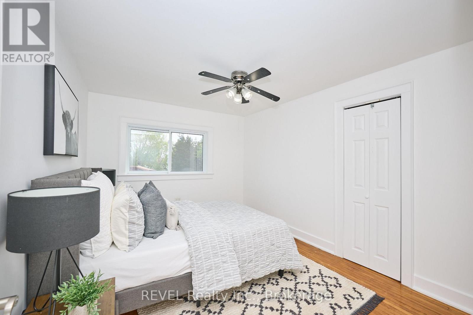857 Southworth Street S, Welland, Ontario  L3B 2A2 - Photo 15 - X12151530