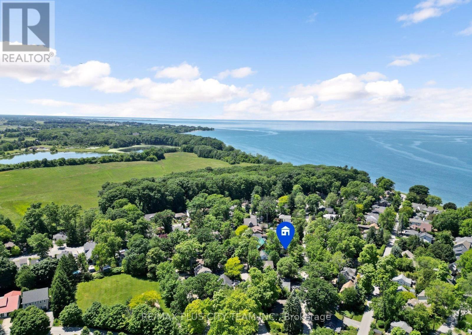 4 Wyckliffe Avenue, Niagara-On-The-Lake, Ontario  L0S 1J0 - Photo 39 - X12151378