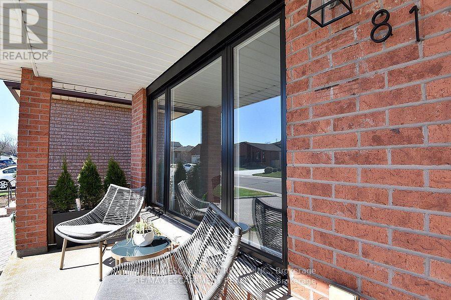 81 Glenayr Street, Hamilton, Ontario  L9C 7J2 - Photo 3 - X12151438