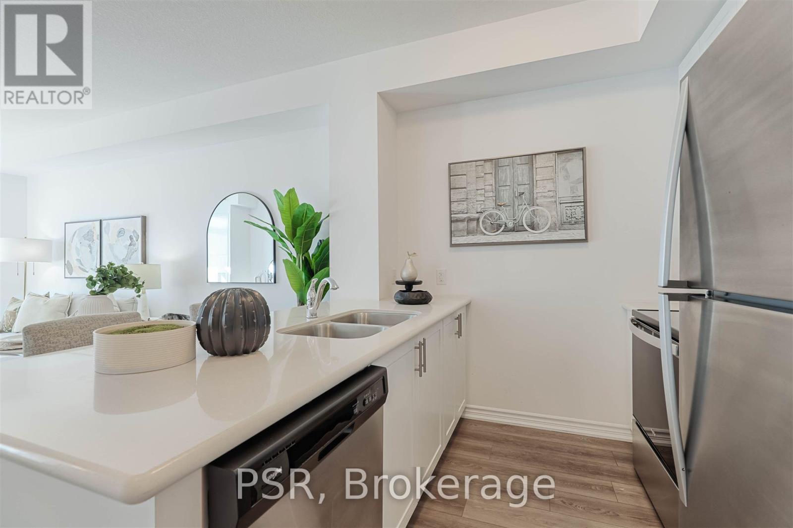 708 - 460 Dundas Street E, Hamilton, Ontario  L8B 2A5 - Photo 6 - X12151486