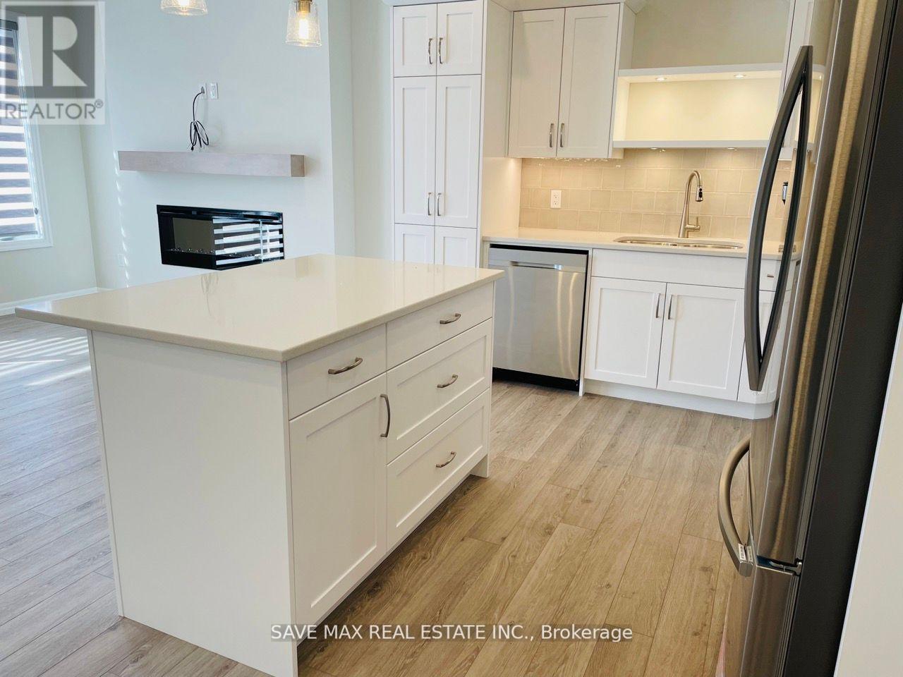 76 Keba Crescent, Tillsonburg, Ontario  N4G 0K7 - Photo 10 - X12151519