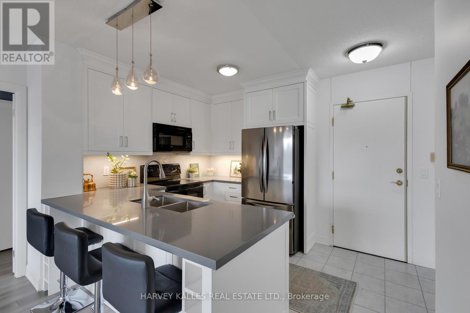 605 - 1801 Bayview Avenue, Toronto, Ontario  M4G 4K2 - Photo 6 - C12148553