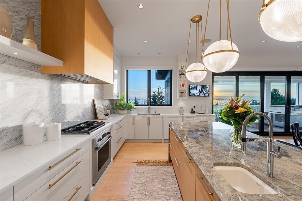 14448 Blackburn Crescent, White Rock, British Columbia  V4B 3A4 - Photo 6 - R3003310