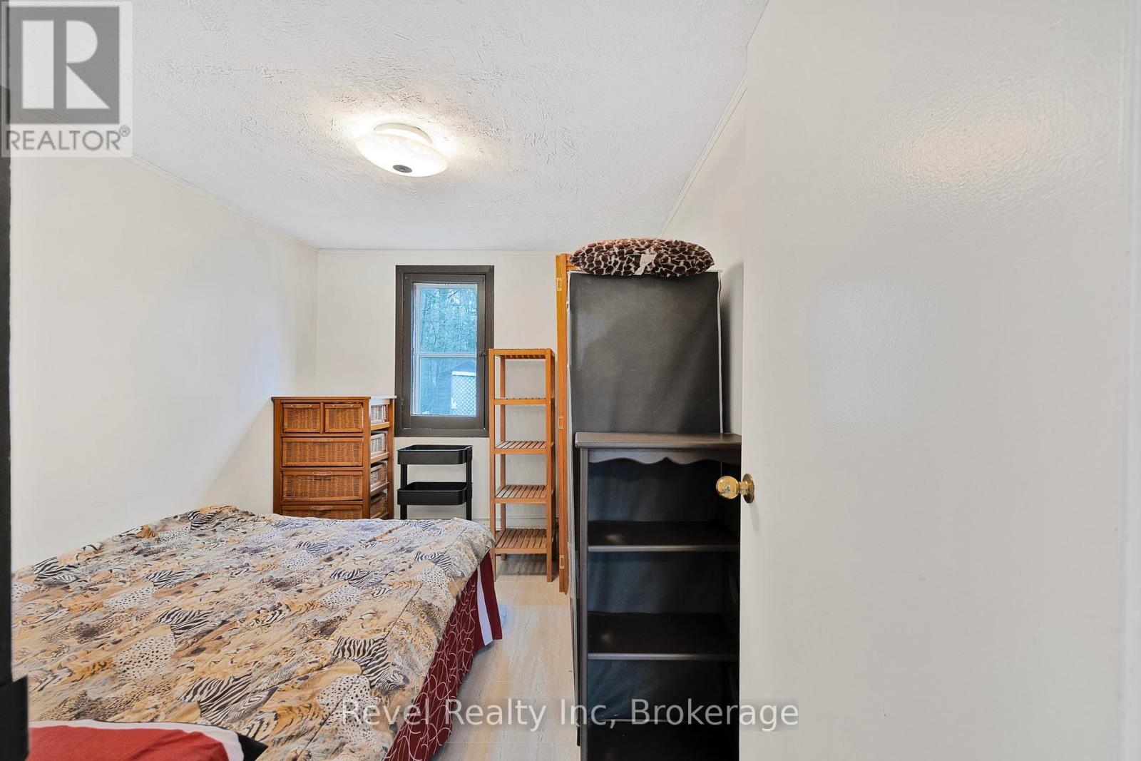613 Oxbow Park Drive, Wasaga Beach, Ontario  L9Z 2V2 - Photo 10 - S12151592