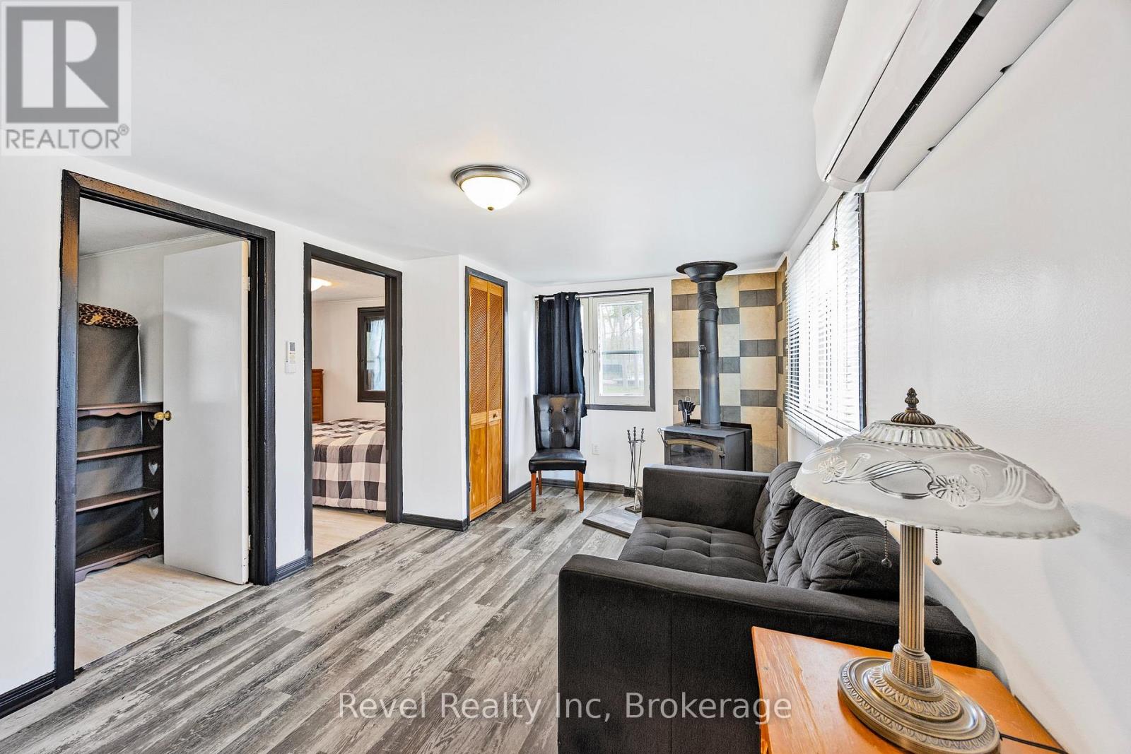 613 Oxbow Park Drive, Wasaga Beach, Ontario  L9Z 2V2 - Photo 8 - S12151592