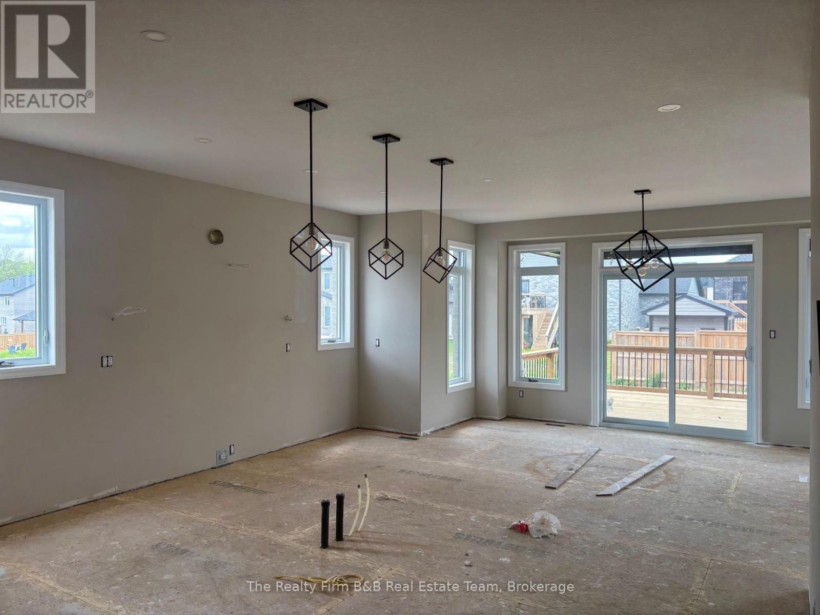 100 Graydon Drive, South-West Oxford, Ontario  N0J 1N0 - Photo 7 - X12151560