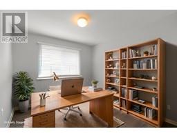 1553 TANGLEWOOD LANE, Coquitlam property photo listing R3001688 for sale