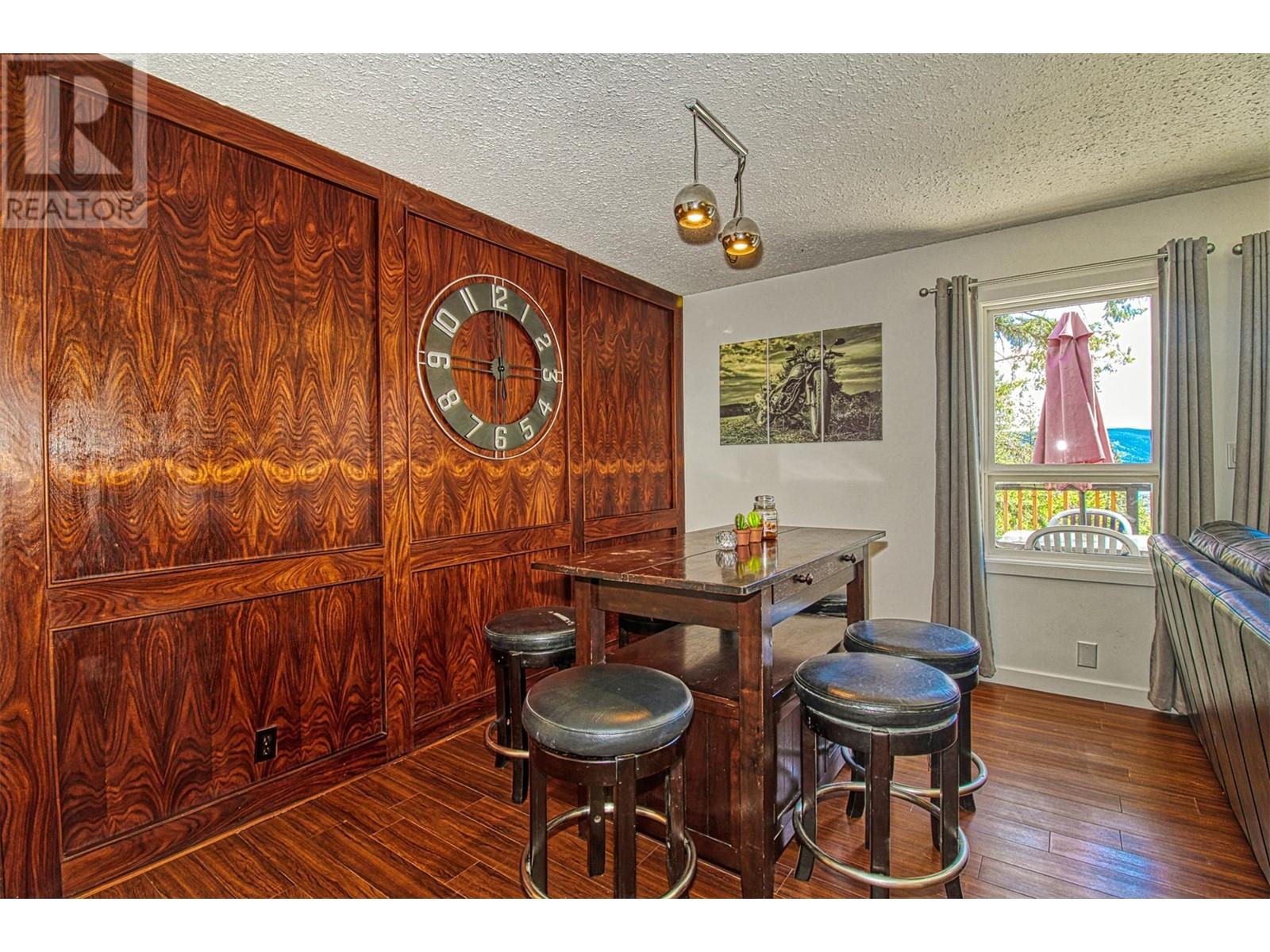 9580 Houghton Road, Vernon, British Columbia  V1H 2C9 - Photo 17 - 10348124