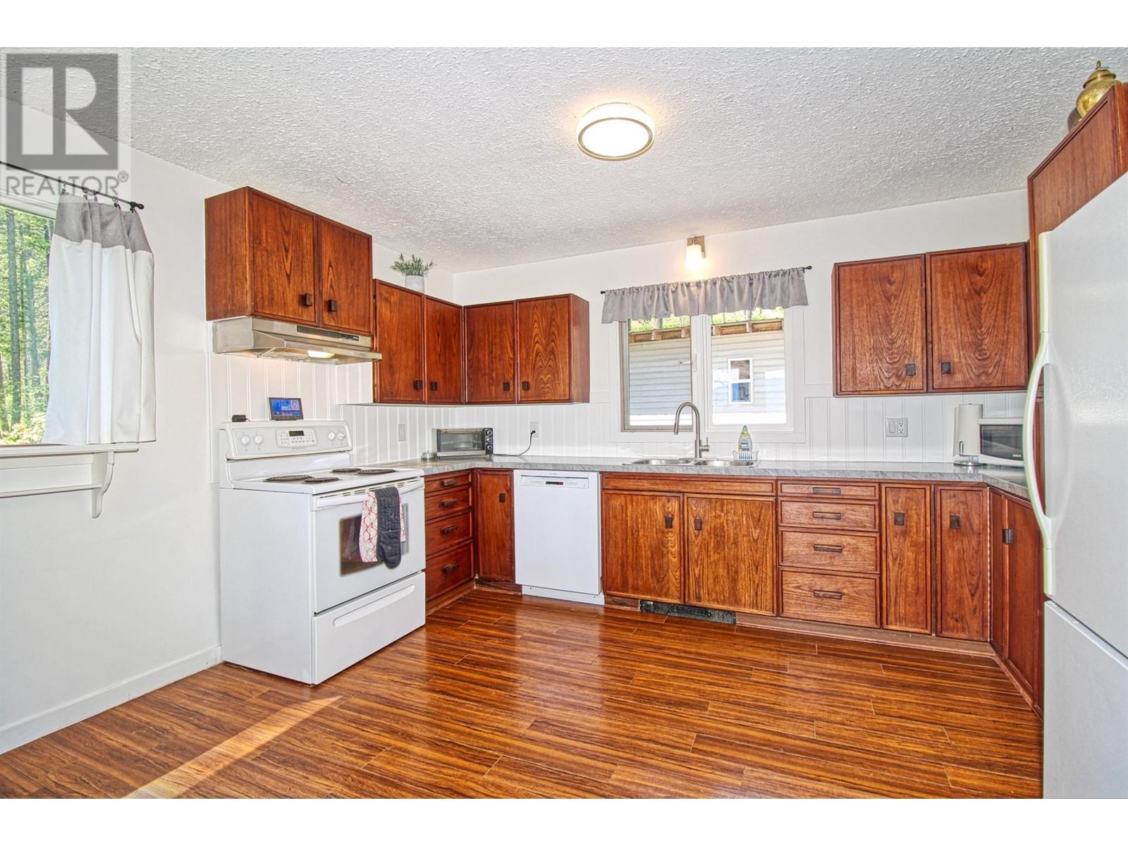 9580 Houghton Road, Vernon, British Columbia  V1H 2C9 - Photo 25 - 10348124