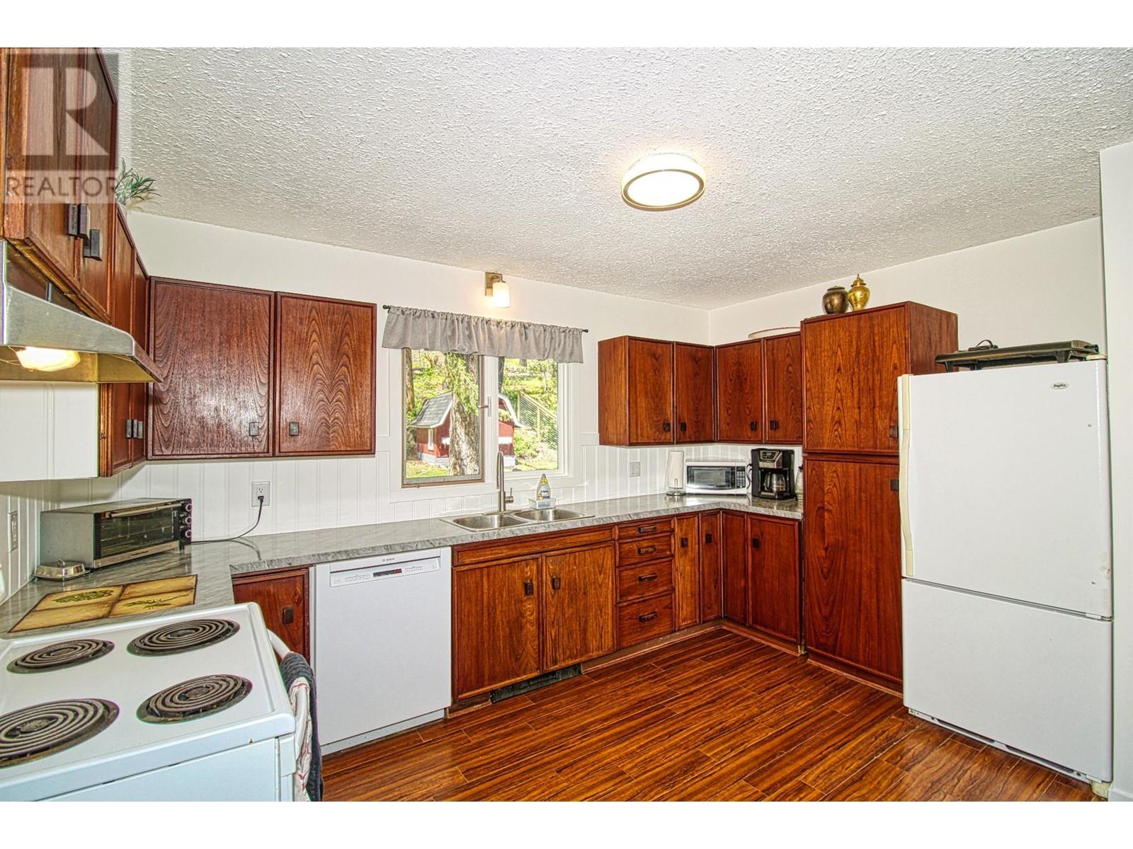 9580 Houghton Road, Vernon, British Columbia  V1H 2C9 - Photo 27 - 10348124
