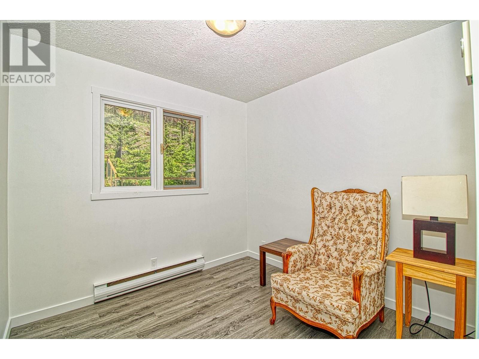 9580 Houghton Road, Vernon, British Columbia  V1H 2C9 - Photo 32 - 10348124