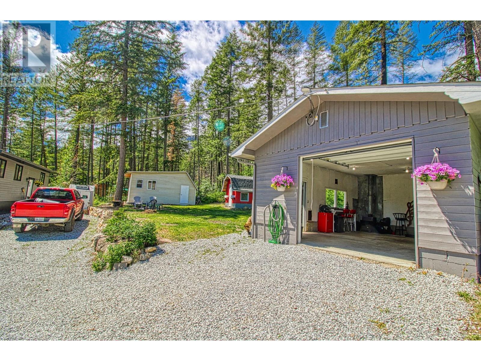 9580 Houghton Road, Vernon, British Columbia  V1H 2C9 - Photo 8 - 10348124
