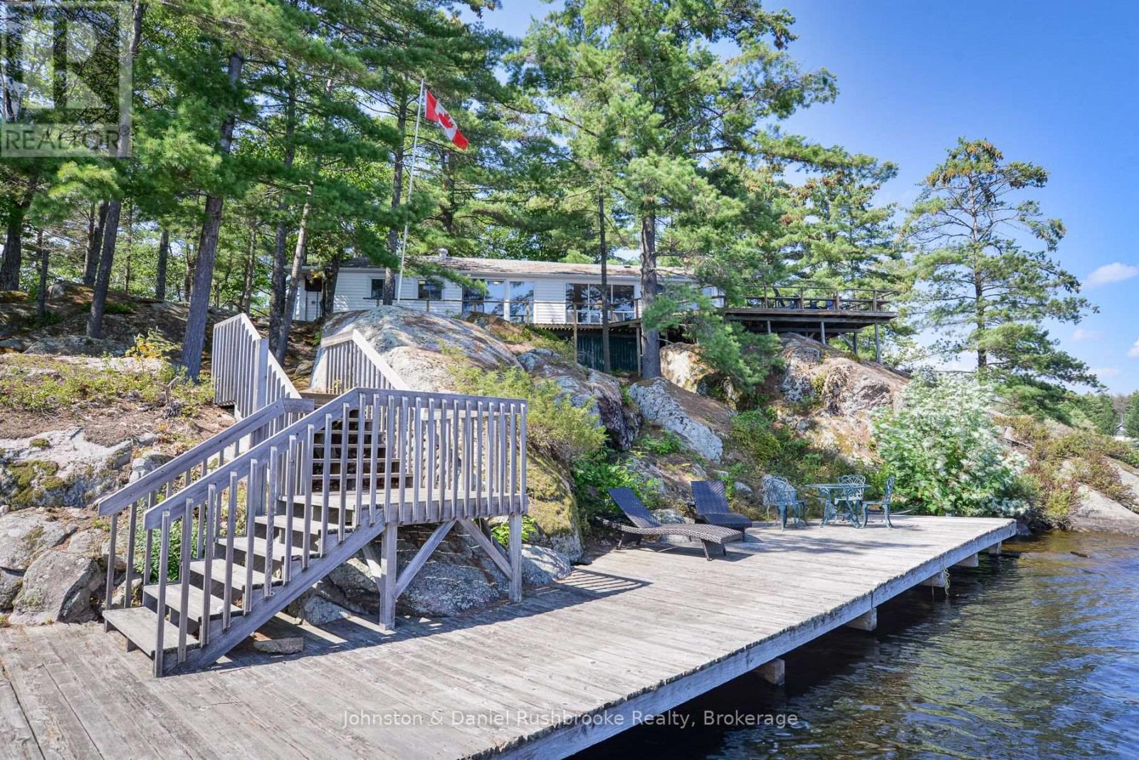 1116 Tryon Drive, Gravenhurst, Ontario  P0E 1G0 - Photo 3 - X12151553