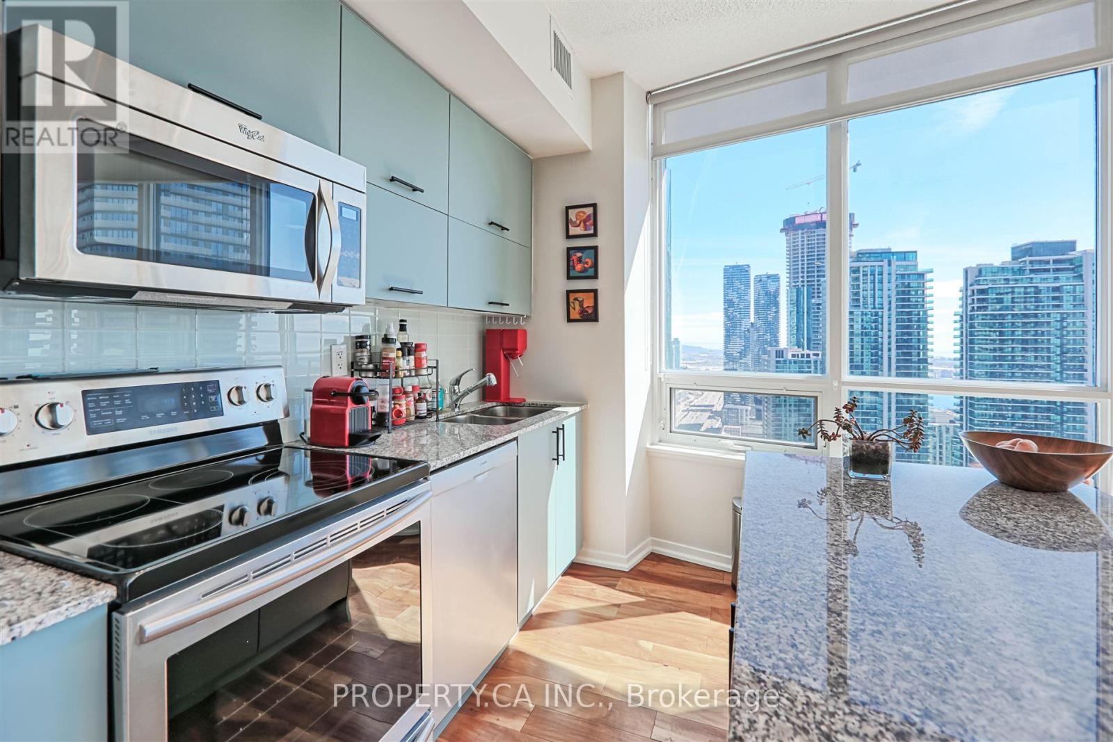 4010 - 65 Bremner Boulevard, Toronto, Ontario  M5J 0A7 - Photo 6 - C12118245
