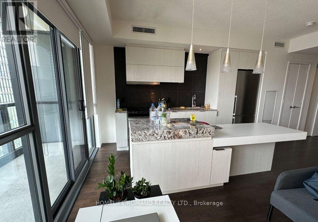 2809 - 101 Charles Street E, Toronto, Ontario  M4Y 0A9 - Photo 1 - C12151340