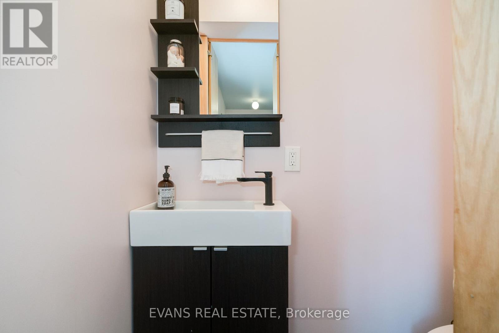 83 Morse Street, Toronto, Ontario  M4M 2P7 - Photo 6 - E12132659