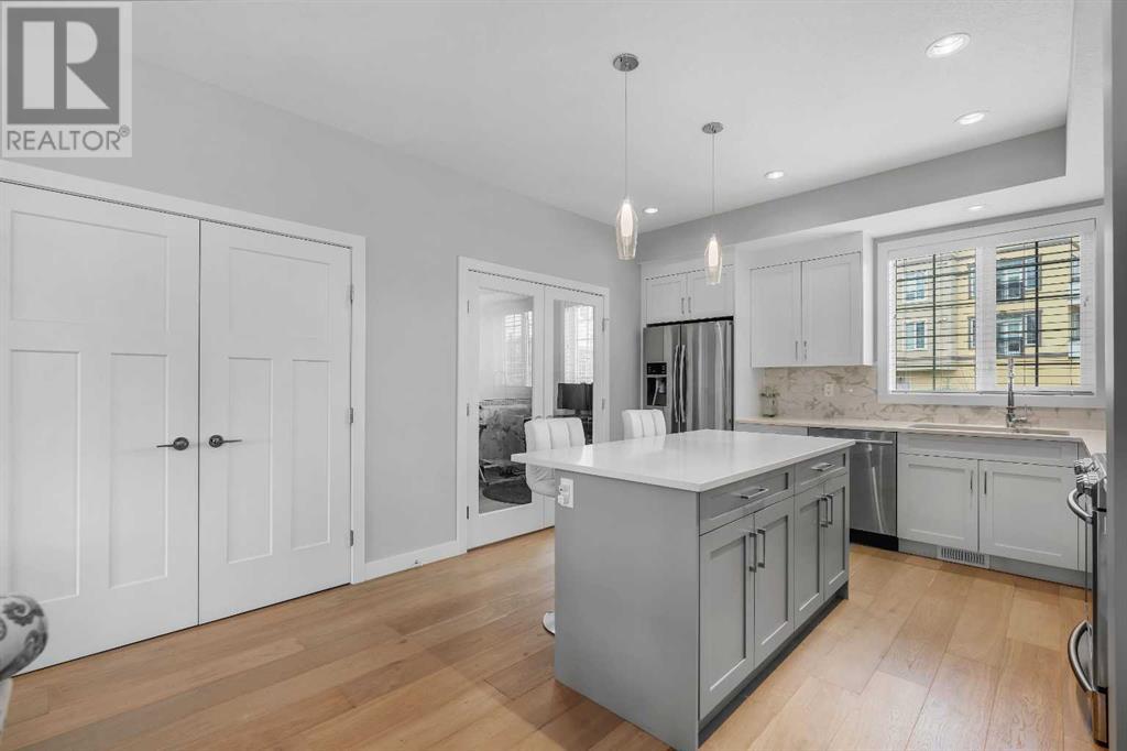 Property at 352 Quarry Park Boulevard SE image 5