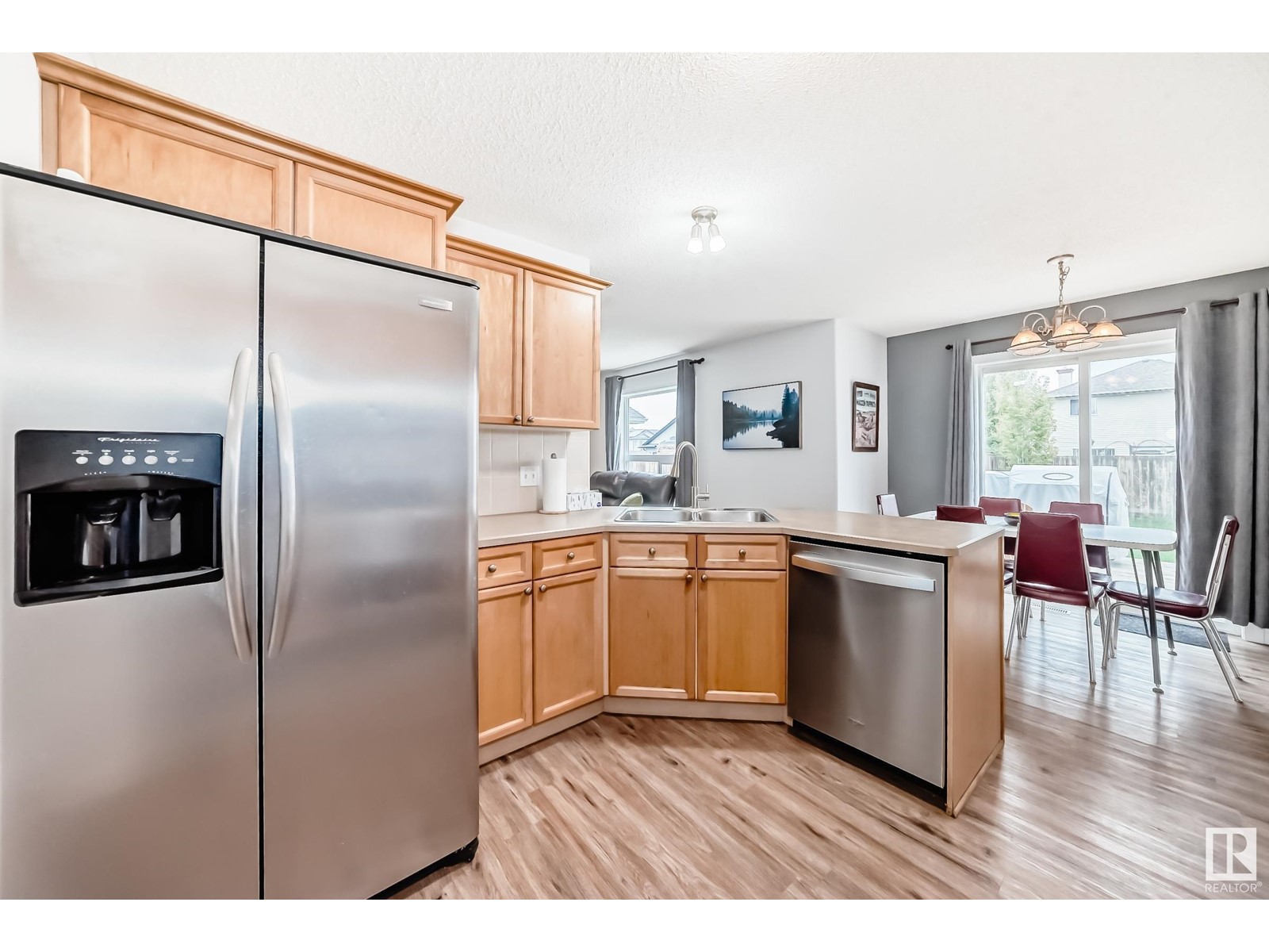 Property at 46 SPRUCE GROUSE CR image 5