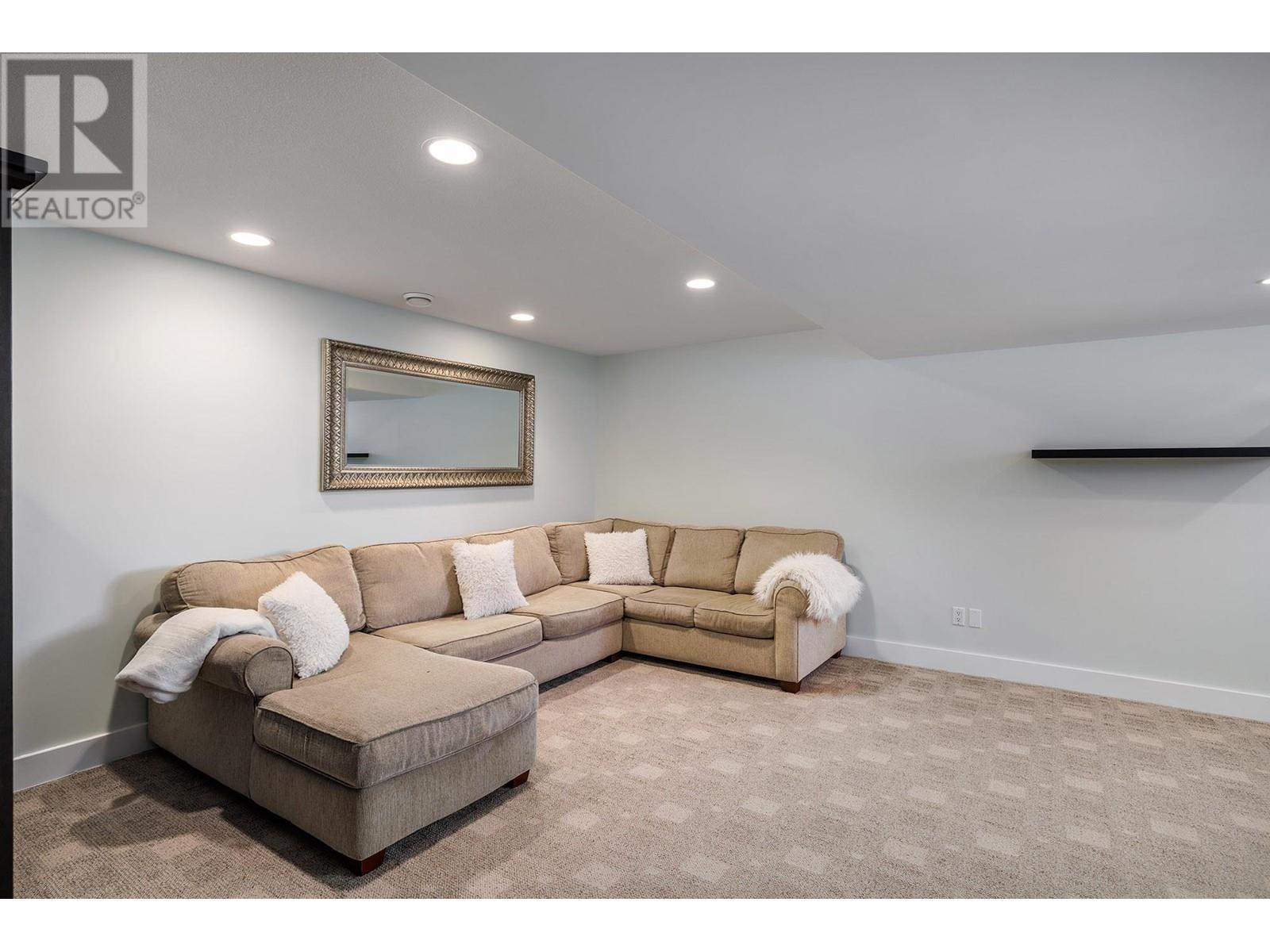 5296 Allenby Lane, Kelowna, British Columbia  V1W 4T8 - Photo 21 - 10348025